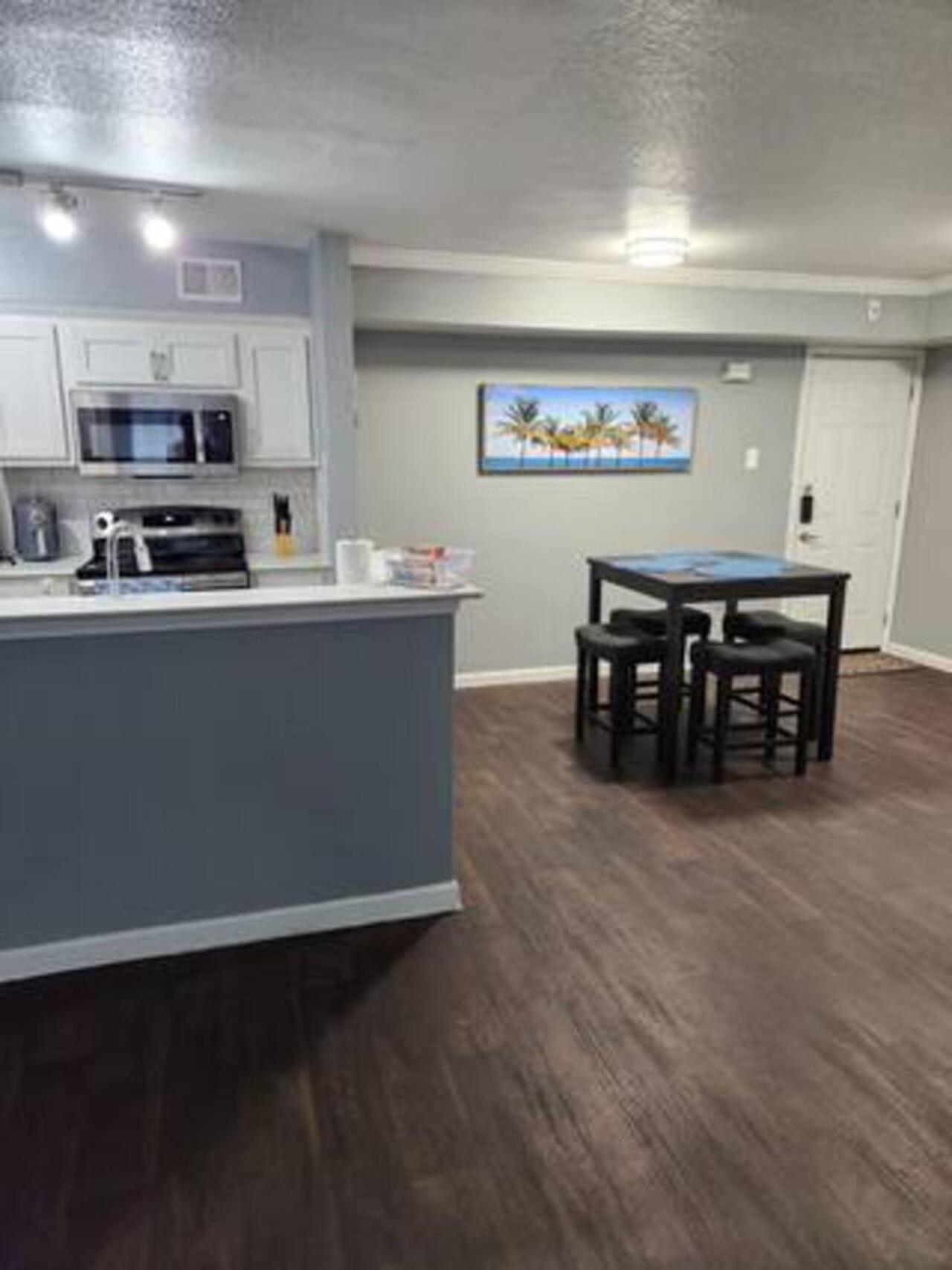 Blue Shark *B501* @ Medical Center 1Br Modern King Apartment With Private Patio Χιούστον Εξωτερικό φωτογραφία